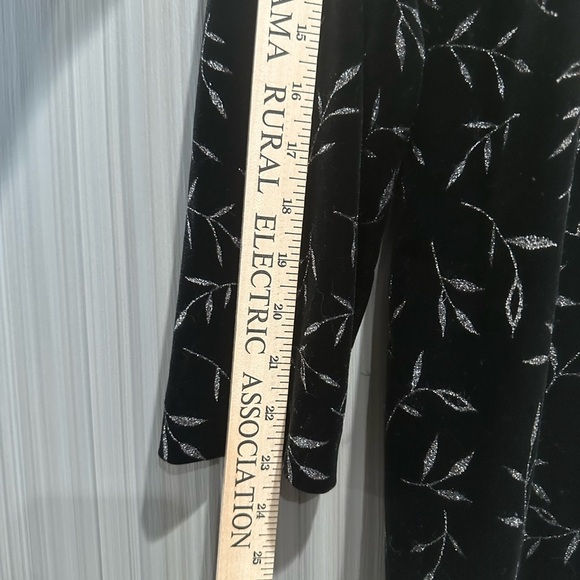 J.B.S. Vintage Black Velvet Mandarin Collar Elegant Black Wedding Event Sz 1X - Picture 10 of 10